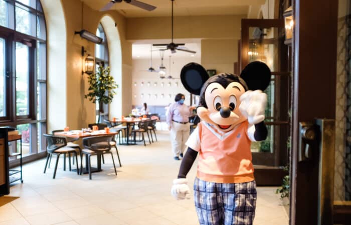 Disney Dining Tips & Our Favorite Character Meals